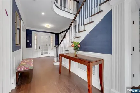 292 Maple Street Englewood NJ 07631