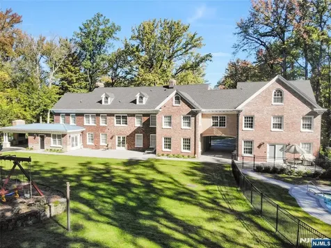 292 Maple Street Englewood NJ 07631
