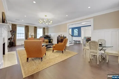 292 Maple Street Englewood NJ 07631