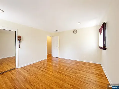 60 Sergent Court Bergenfield NJ 07621
