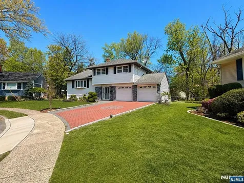 60 Sergent Court Bergenfield NJ 07621