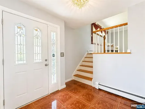 60 Sergent Court Bergenfield NJ 07621