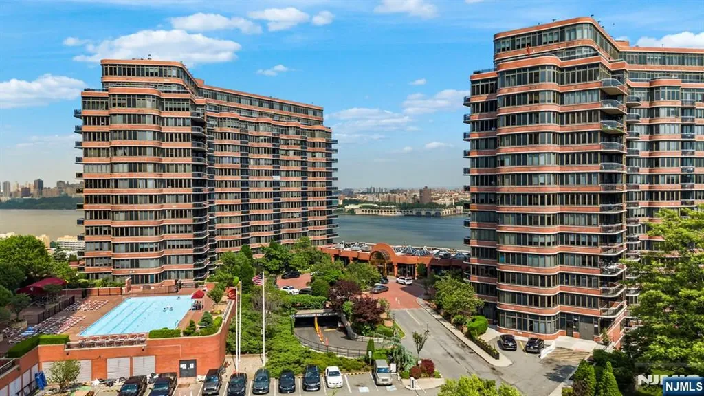 100 Carlyle Drive Cliffside Park NJ 07010