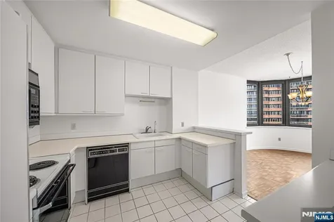 100 Carlyle Drive Cliffside Park NJ 07010