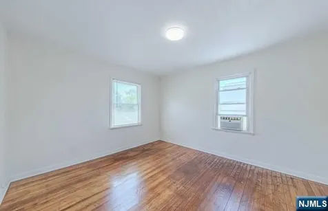 313 Elm Place Leonia NJ 07605