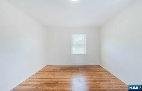 313 Elm Place Leonia NJ 07605