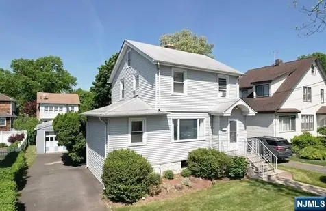 313 Elm Place Leonia NJ 07605