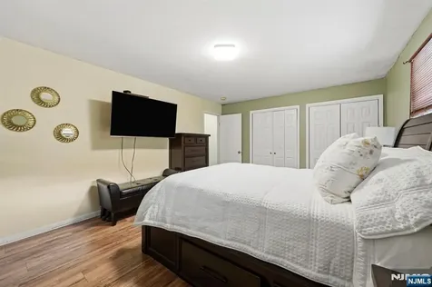 22 Federal Hill Road Pompton Lakes NJ 07442