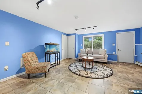 22 Federal Hill Road Pompton Lakes NJ 07442