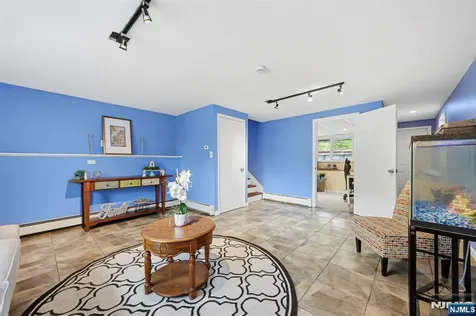 22 Federal Hill Road Pompton Lakes NJ 07442