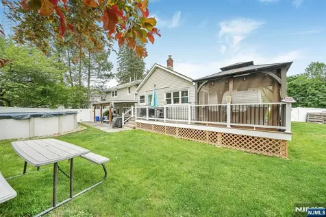 22 Federal Hill Road Pompton Lakes NJ 07442