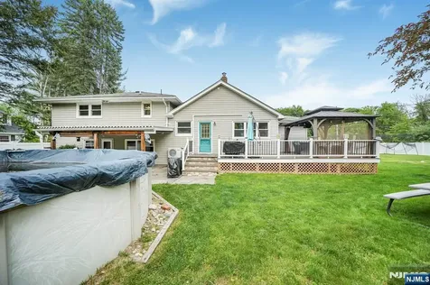 22 Federal Hill Road Pompton Lakes NJ 07442