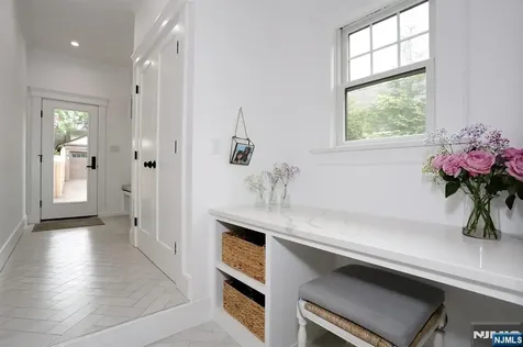 425 Wastena Terrace Ridgewood NJ 07450