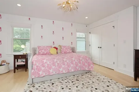 425 Wastena Terrace Ridgewood NJ 07450