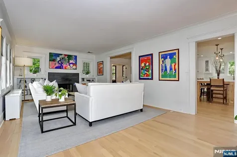 425 Wastena Terrace Ridgewood NJ 07450