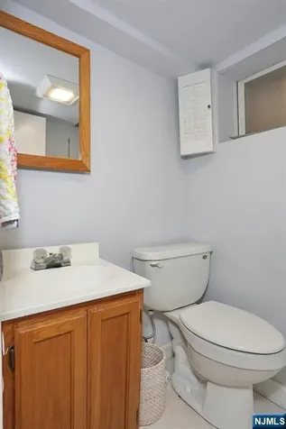 425 Wastena Terrace Ridgewood NJ 07450
