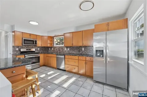 51 Day Avenue Tenafly NJ 07670