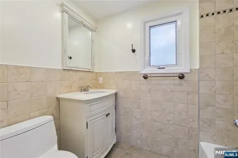 51 Day Avenue Tenafly NJ 07670
