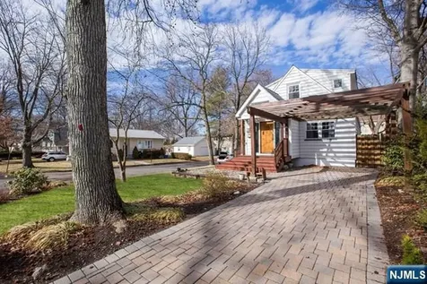 51 Day Avenue Tenafly NJ 07670
