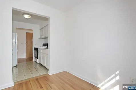 565 Grove Street Clifton NJ 07013