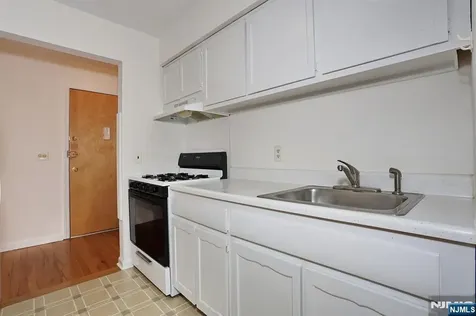 565 Grove Street Clifton NJ 07013