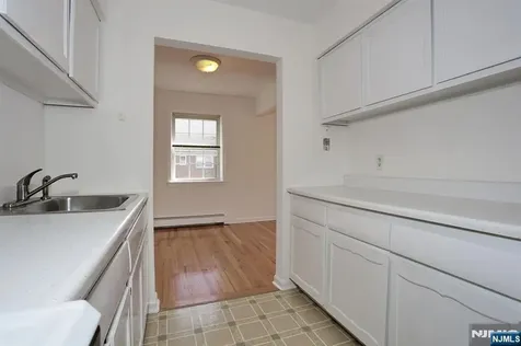 565 Grove Street Clifton NJ 07013