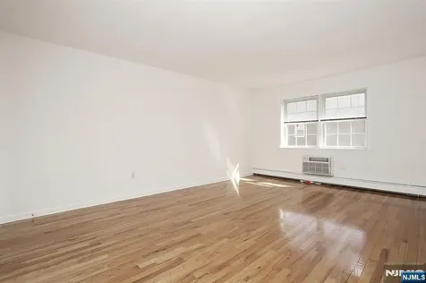 565 Grove Street Clifton NJ 07013