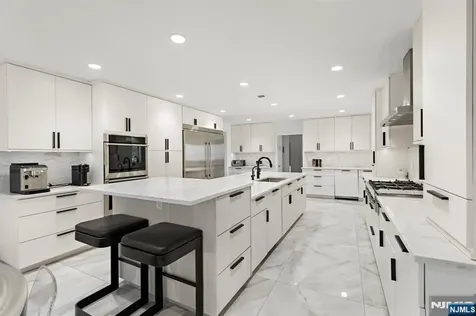 425 Highview Road Englewood NJ 07631