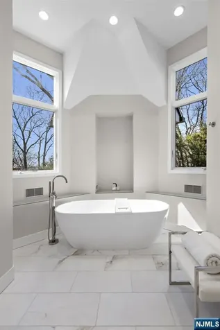 425 Highview Road Englewood NJ 07631