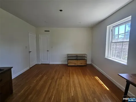 185 Palisade Avenue Englewood NJ 07631
