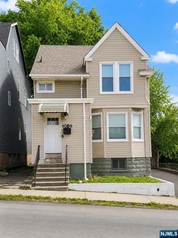 1086 18th Avenue Newark NJ 07106