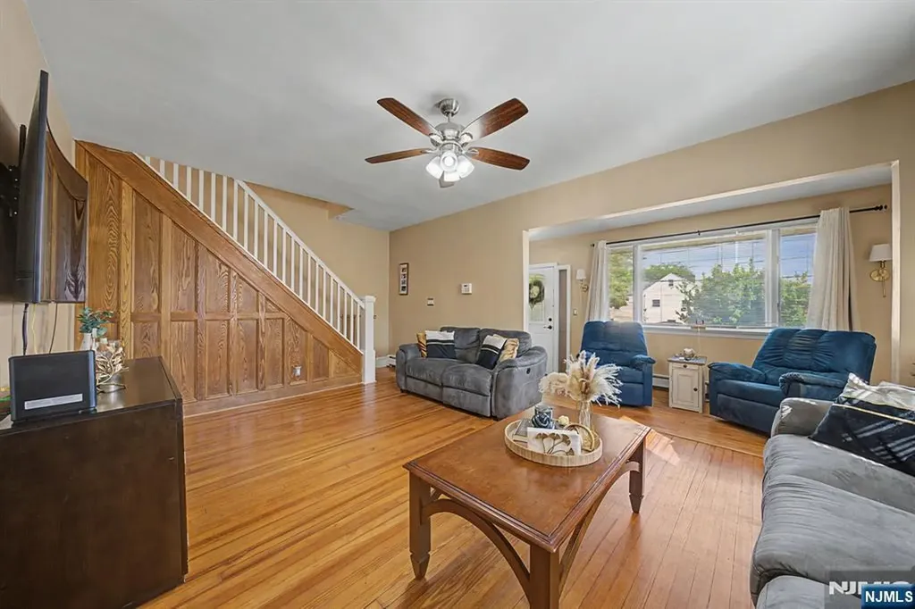 103 Chamberlain Avenue Paterson NJ 07502