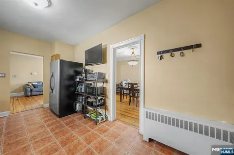 103 Chamberlain Avenue Paterson NJ 07502