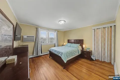 103 Chamberlain Avenue Paterson NJ 07502