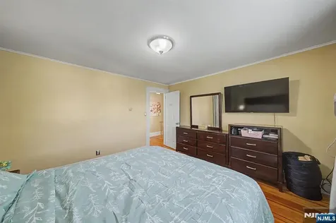 103 Chamberlain Avenue Paterson NJ 07502