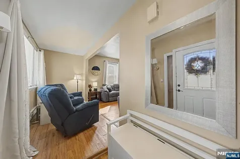 103 Chamberlain Avenue Paterson NJ 07502