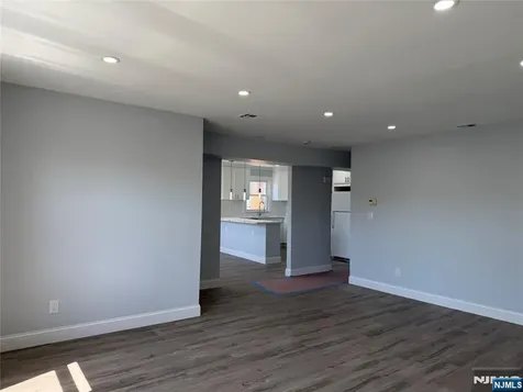 133 Jay Avenue Lyndhurst NJ 07071