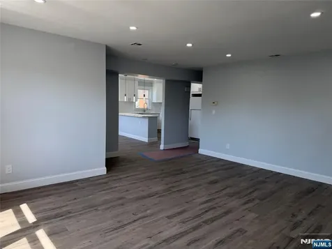 133 Jay Avenue Lyndhurst NJ 07071
