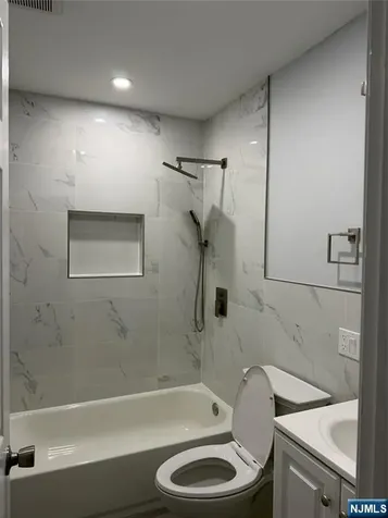 133 Jay Avenue Lyndhurst NJ 07071