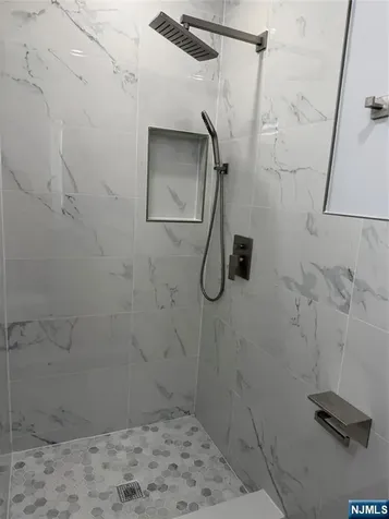 133 Jay Avenue Lyndhurst NJ 07071