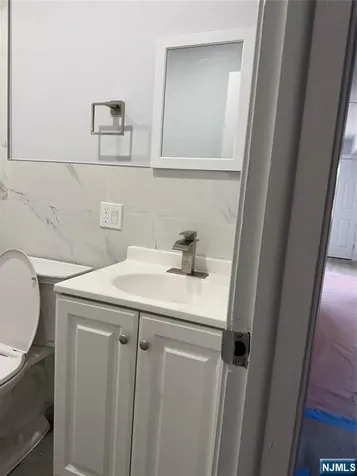 133 Jay Avenue Lyndhurst NJ 07071