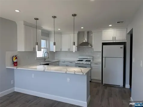 133 Jay Avenue Lyndhurst NJ 07071