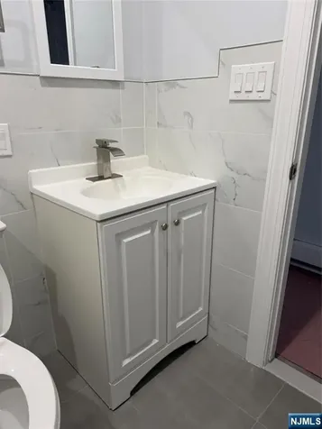 133 Jay Avenue Lyndhurst NJ 07071