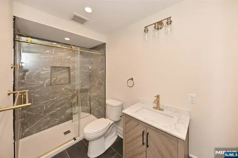 190 Madison Avenue Midland Park NJ 07432