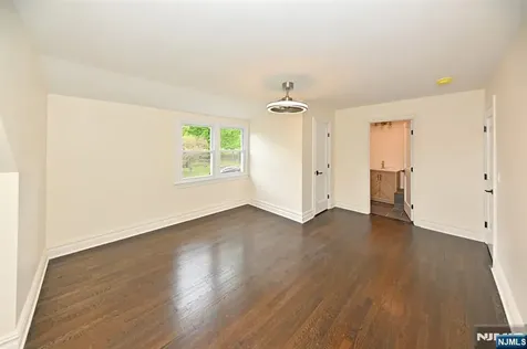 190 Madison Avenue Midland Park NJ 07432