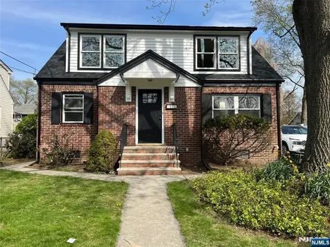27 Fern Avenue Dumont NJ 07628