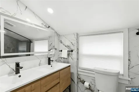 37 Seaman Road West Orange NJ 07052
