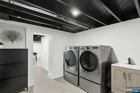 37 Seaman Road West Orange NJ 07052