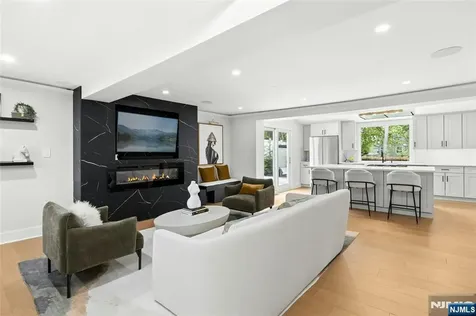 37 Seaman Road West Orange NJ 07052