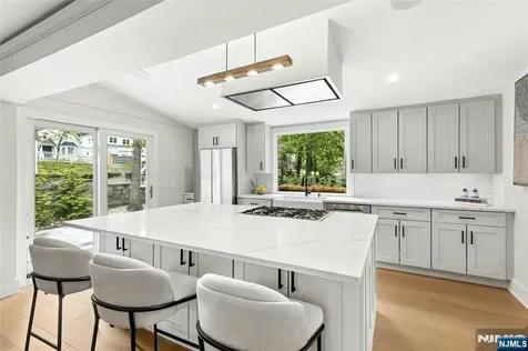 37 Seaman Road West Orange NJ 07052